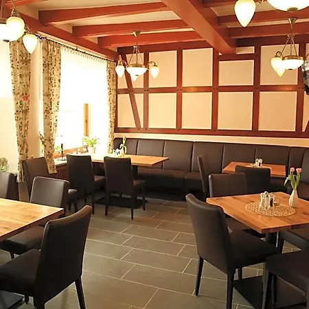 فندق Haus Burg Metternich